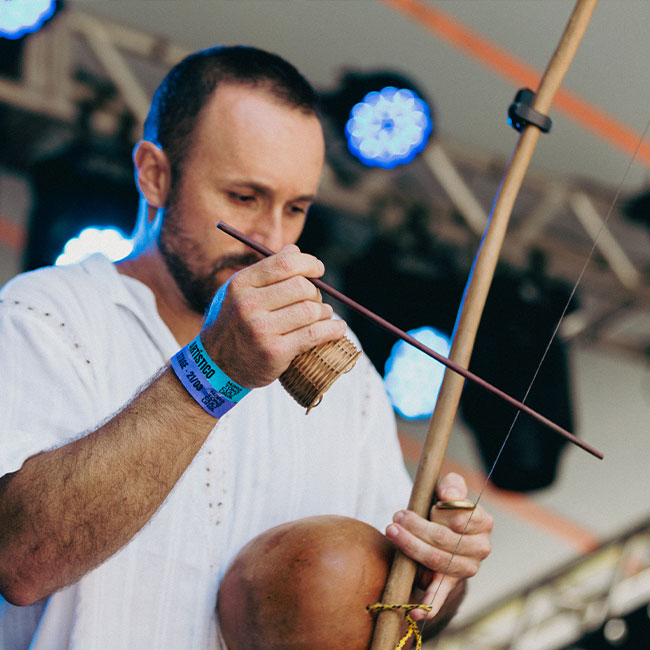 Capoeira nas aulas de música no ensino fundamental